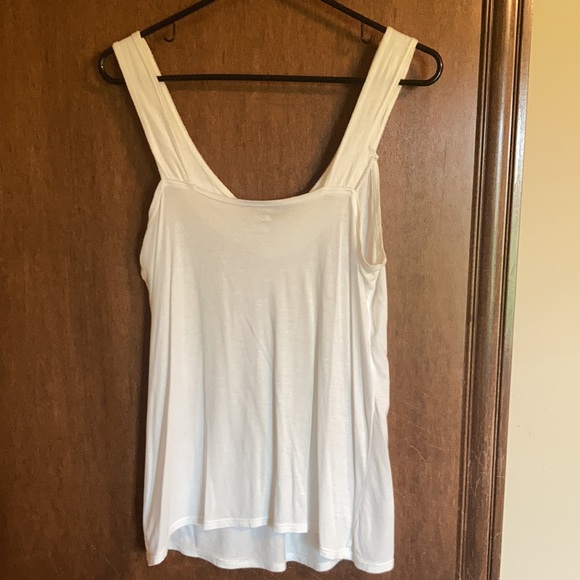 White gap tank top with shimmer - Picture 4 of 4